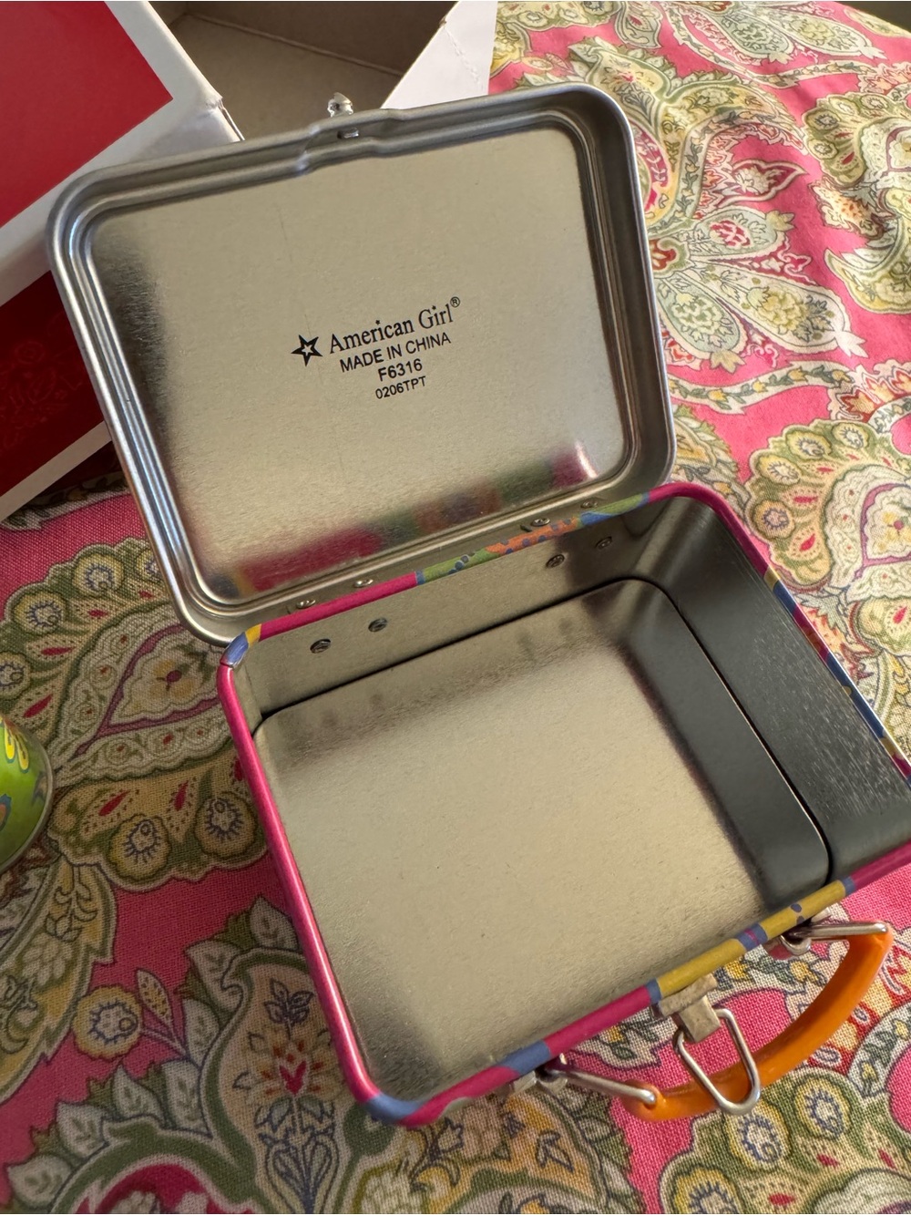 American Girl Beforever Julie’s Lunchbox. Nearly new in box. - Picture 5 of 16